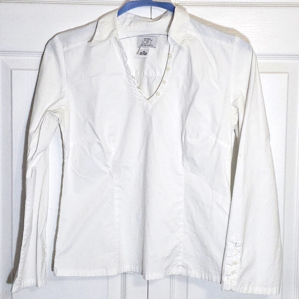 Ann Taylor LOFT Women's Petite Stretch‎ 6P White Vneck Blouse Office Business